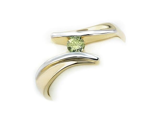 Pierścionek złoty z brylantem barwa fantazyjnej light green - 1171lightgreen