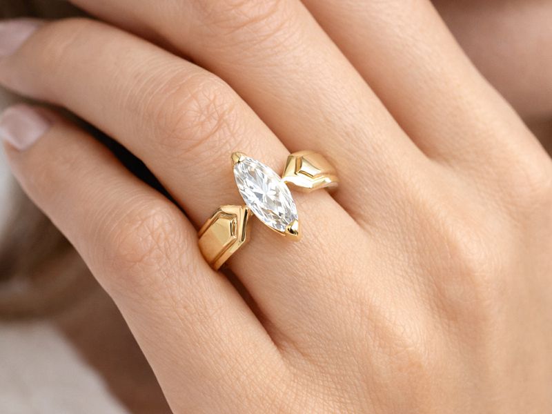 Złoty pierścionek z cyrkonią żółte złoto - 1222 — zdjęcie 3