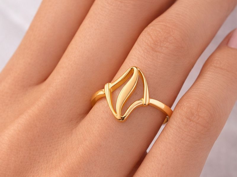 Złoty pierścionek - 20027_3g_p — zdjęcie 3