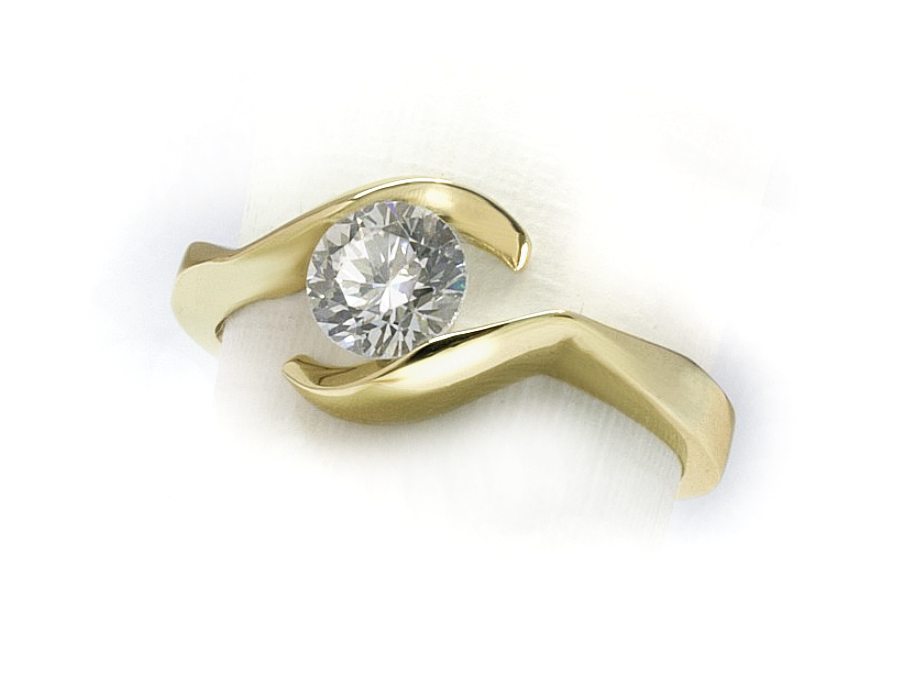 Złoty pierścionek z brylantem żółte złoto - 20045br_SI_I — zdjęcie 2