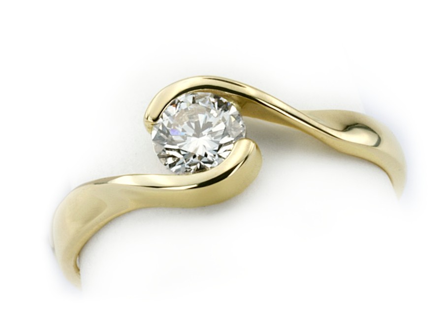 Złoty pierścionek z brylantem żółte złoto - 528bbr_P1_I — zdjęcie 3