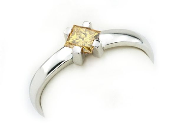 Złoty Pierścionek białe złoto z diamentem gold - b1136gold
