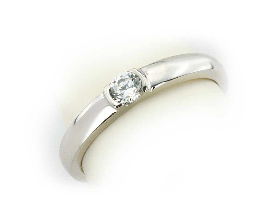 Złoty pierścionek z brylantem białe złoto - b1213br_P_H — zdjęcie 3