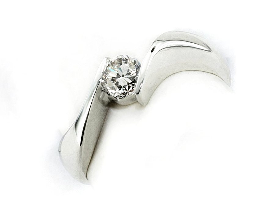 Złoty pierścionek z brylantem białe złoto - b7786br_VS_H — zdjęcie 3