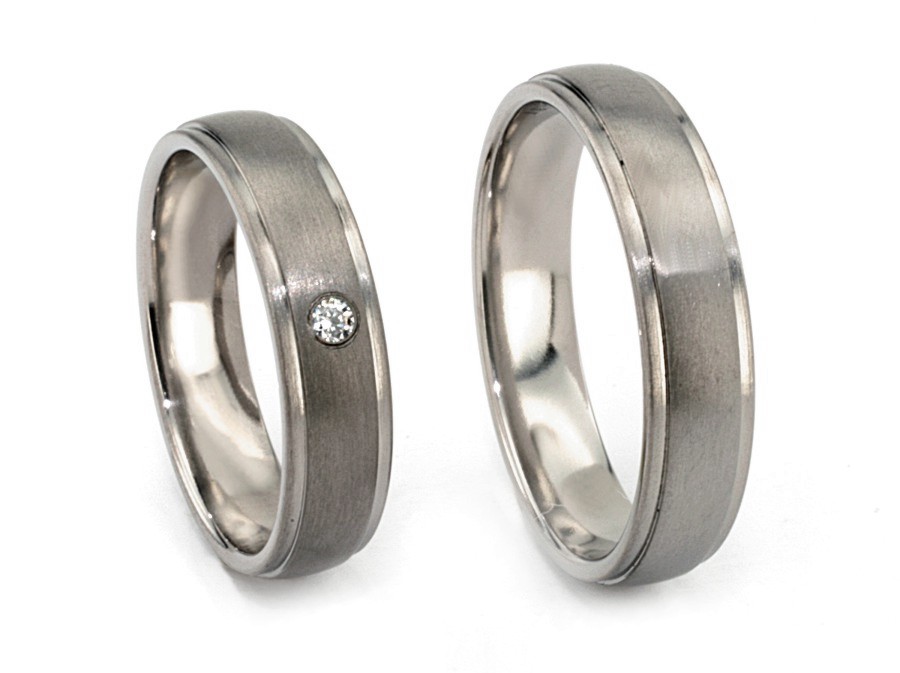 Czarne obrączki tytanowe - ot6-5_o — zdjęcie 3