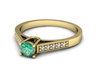 Pierścionek ze szmaragdem i diamentami w żółtym złocie - P15138zszm- 2
