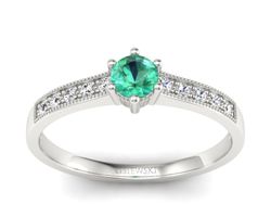 Złoty pierścionek ze szmaragdem i brylantami - p16144bsm