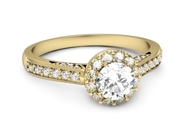 Złoty pierścionek z diamentami żółte złoto 585 - p16230zVV