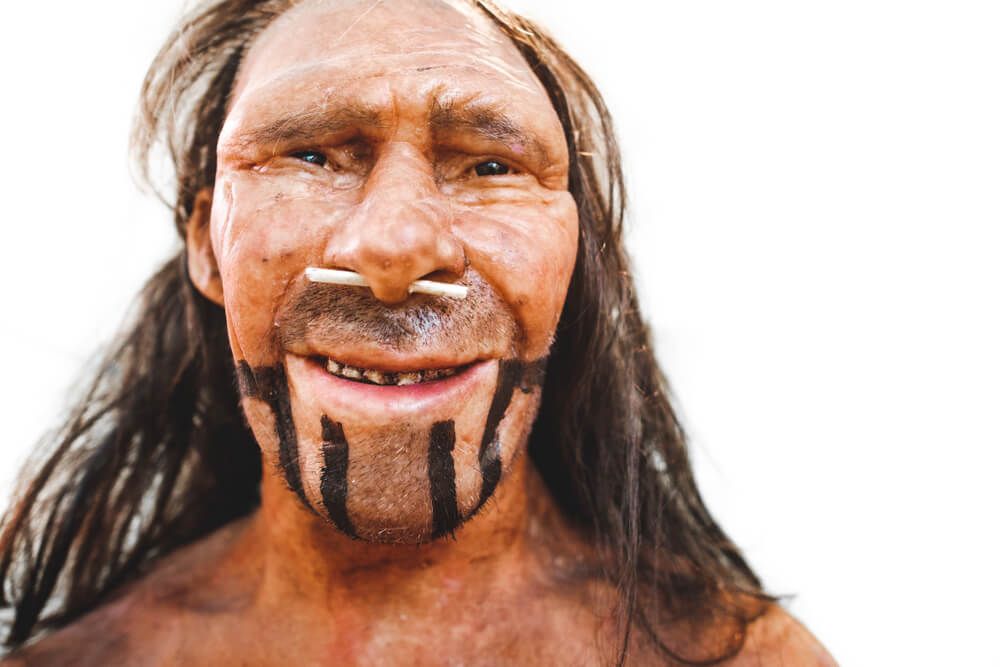 Biżuteria ludzi pierwotnych - neandertalczyk